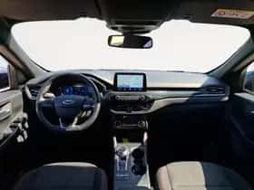 Ford Kuga (2023) thumbnail 14