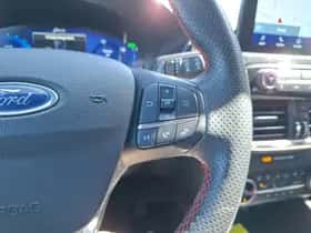 Ford Kuga (2023) thumbnail 17