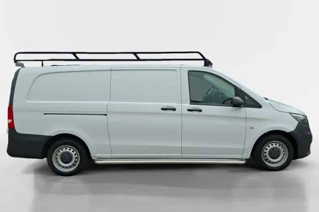 Mercedes-Benz Vito (2021) thumbnail 4
