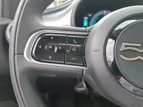 Fiat 500 (2023) thumbnail 18