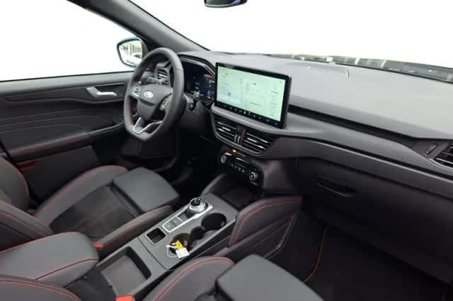 Ford Kuga (2025) thumbnail 10