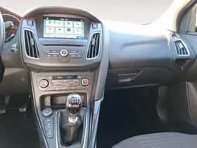 Ford Focus (2018) thumbnail 17