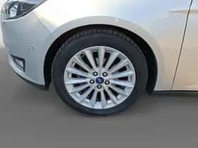 Ford Focus (2018) thumbnail 24