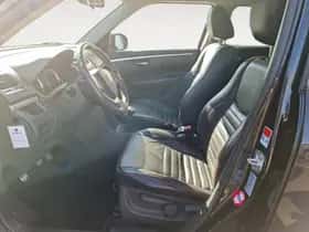Suzuki Swift (2012) thumbnail 10