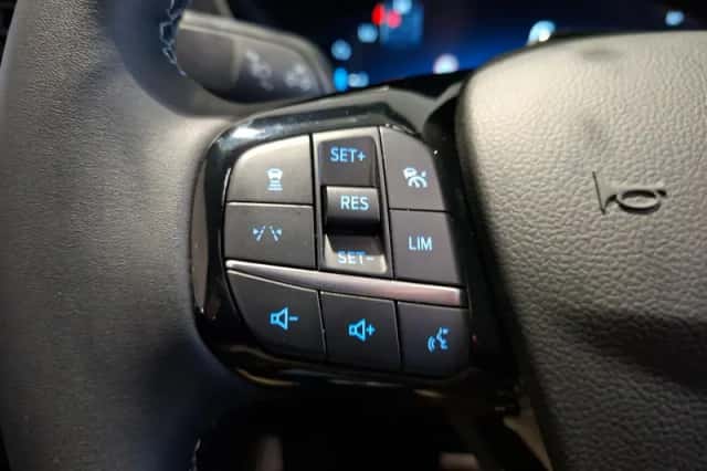 Ford Kuga (2026) thumbnail 15