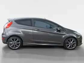 Ford Fiesta (2017) thumbnail 2
