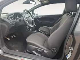 Ford Fiesta (2017) thumbnail 11