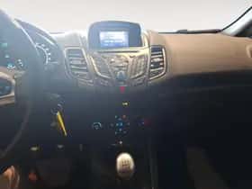 Ford Fiesta (2017) thumbnail 19