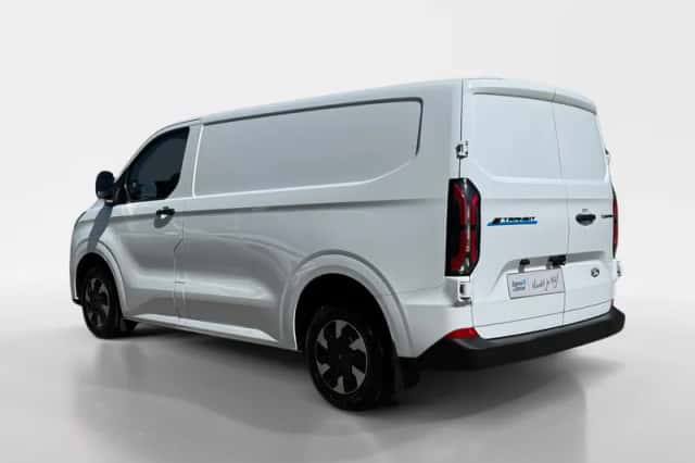 Ford E-Transit Custom (2026) thumbnail 5