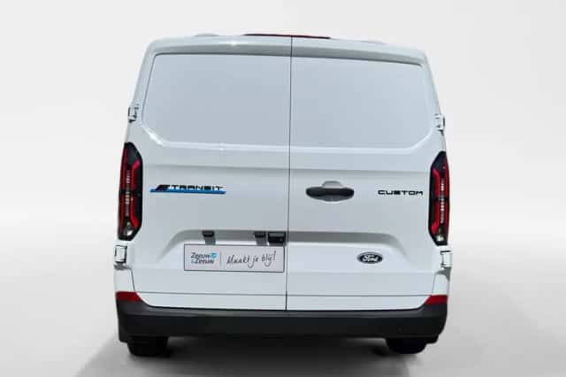 Ford E-Transit Custom (2026) thumbnail 6