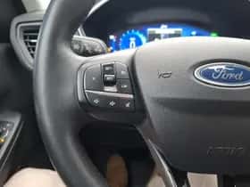 Ford Kuga (2023) thumbnail 15