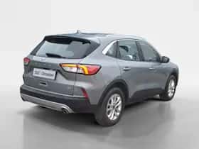 Ford Kuga (2023) thumbnail 7