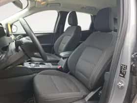 Ford Kuga (2023) thumbnail 10
