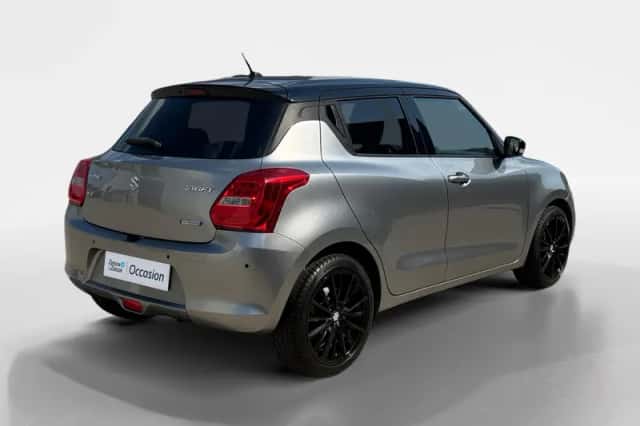 Suzuki Swift (2018) thumbnail 5
