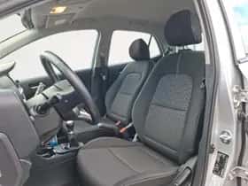 Kia Picanto (2023) thumbnail 11