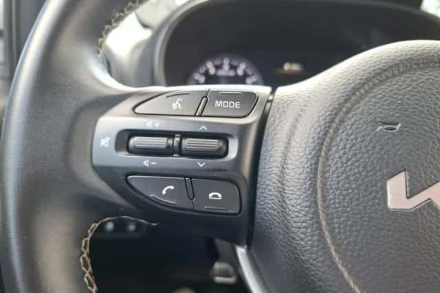 Kia Picanto (2023) thumbnail 15