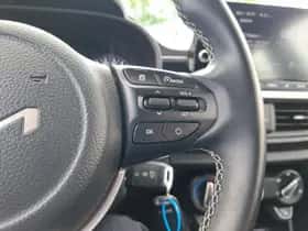 Kia Picanto (2023) thumbnail 16