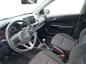Kia Picanto (2023) thumbnail 10