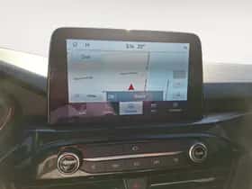 Ford Kuga (2023) thumbnail 25