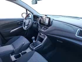 Suzuki S-Cross (2025) thumbnail 11