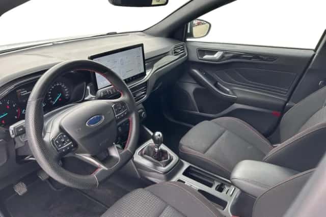 Ford Focus (2023) thumbnail 11
