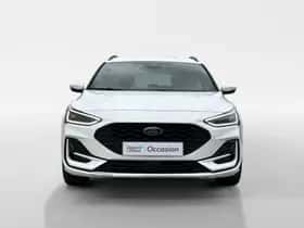 Ford Focus (2023) thumbnail 3