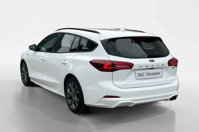 Ford Focus (2023) thumbnail 4