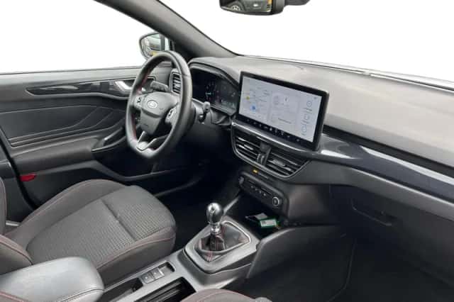 Ford Focus (2023) thumbnail 8