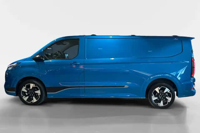 Ford E-Transit Custom (2026) thumbnail 3