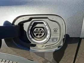 Ford Kuga (2021) thumbnail 25