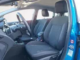 Ford Fiesta (2013) thumbnail 11
