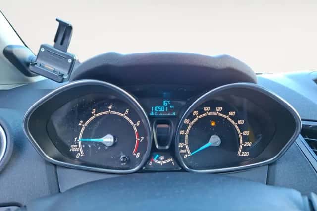 Ford Fiesta (2013) thumbnail 16