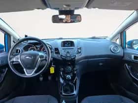Ford Fiesta (2013) thumbnail 17