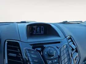 Ford Fiesta (2013) thumbnail 18