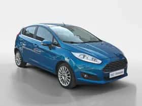 Ford Fiesta (2013) thumbnail 4