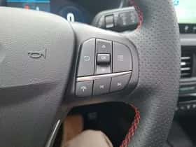 Ford Kuga (2025) thumbnail 16