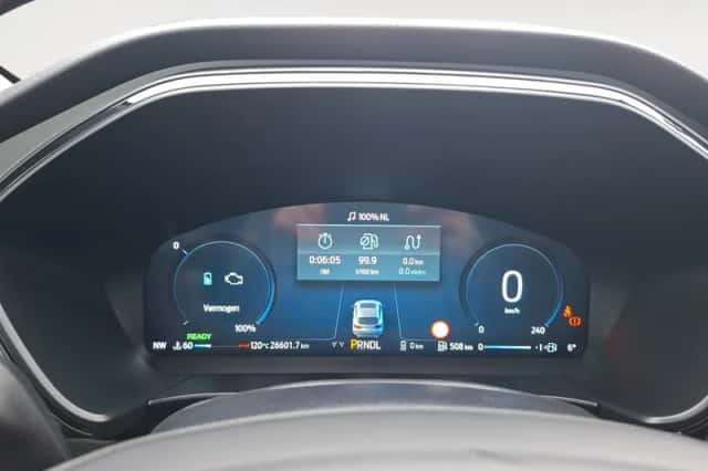 Ford Kuga (2025) thumbnail 17