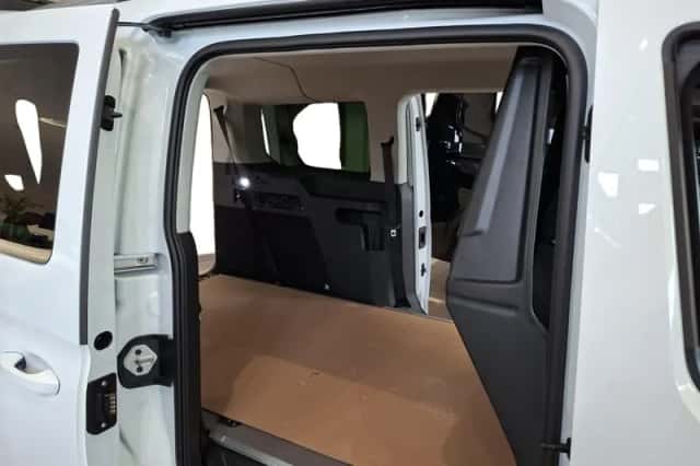 Ford Tourneo Connect (2026) thumbnail 3