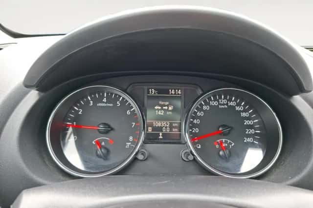 Nissan Qashqai (2013) thumbnail 18
