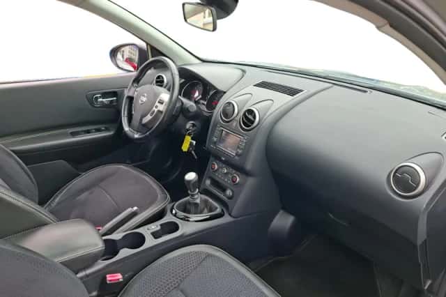 Nissan Qashqai (2013) thumbnail 10