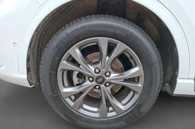 Ford Kuga (2023) thumbnail 16