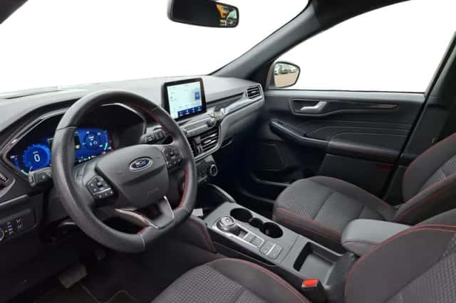 Ford Kuga (2023) thumbnail 17