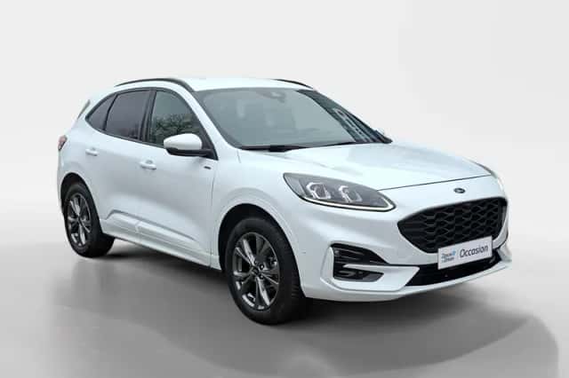 Ford Kuga (2023) thumbnail 3