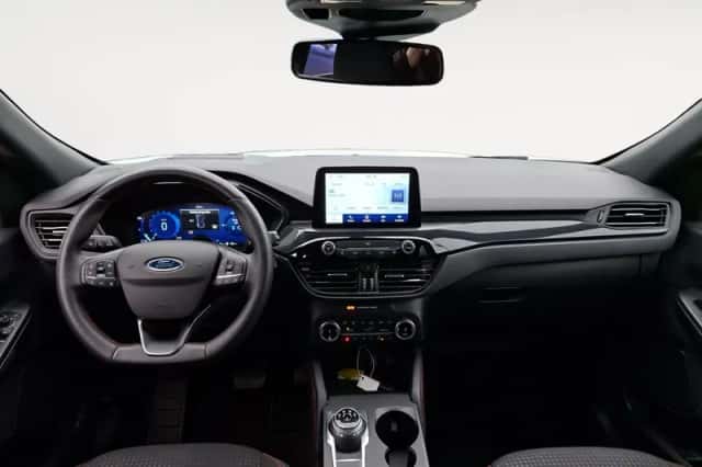 Ford Kuga (2023) thumbnail 21