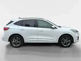 Ford Kuga (2023) thumbnail 4