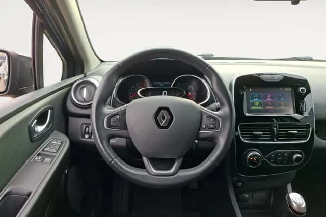 Renault Clio (2017) thumbnail 14