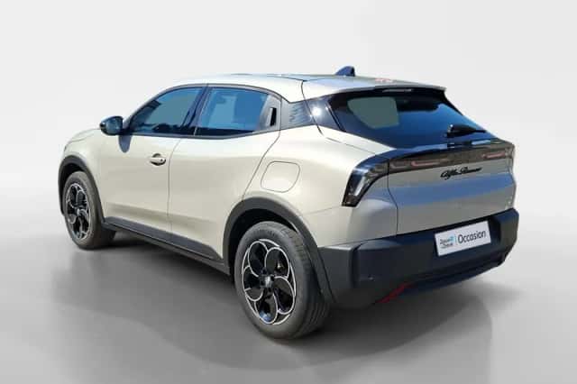 Alfa Romeo Junior (2025) thumbnail 6