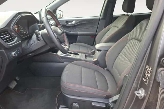 Ford Kuga (2023) thumbnail 11