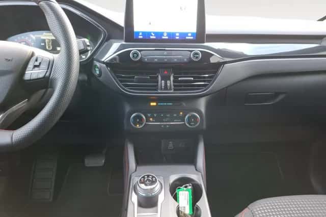 Ford Kuga (2023) thumbnail 13