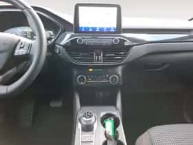 Ford Kuga (2023) thumbnail 13